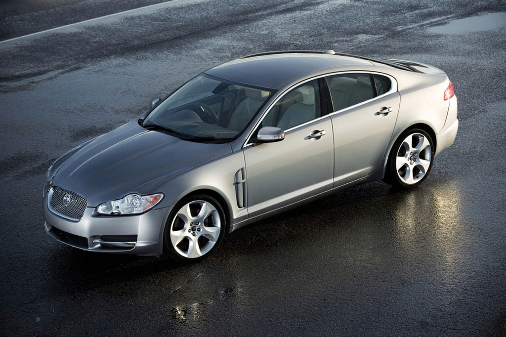Sports 2009 Jaguar XF Car