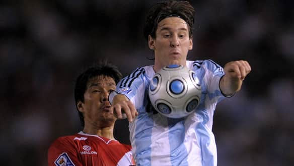 Argentina's Lionel Messi is the odds-on-favourite to win the 2009 FIFA world player of the year award.