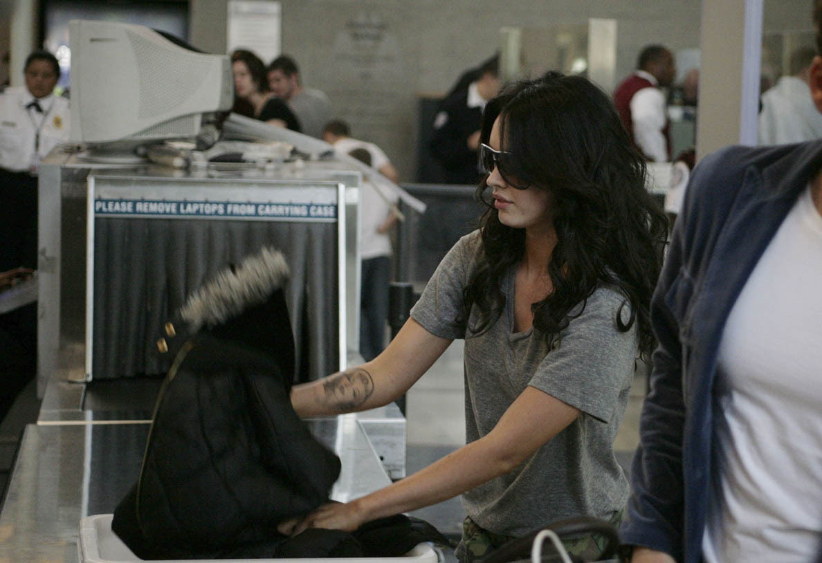 http://25.media.tumblr.com/tumblr_m6v0lfUc0i1r2l2gno2_1280.jpg