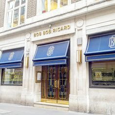 in which is the dorchester lodge in london