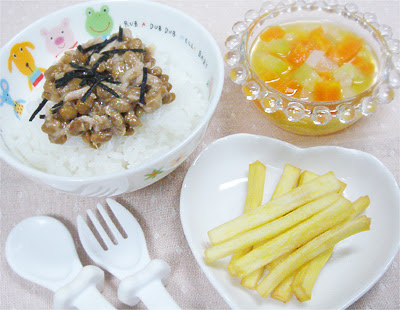 離乳食完了期 マグロ納豆丼 野菜の酢の物風 おさつスティック 離乳食作りを頑張るマミィの記録ブログ 素敵ママ応援 マミィの離乳食奮闘日記