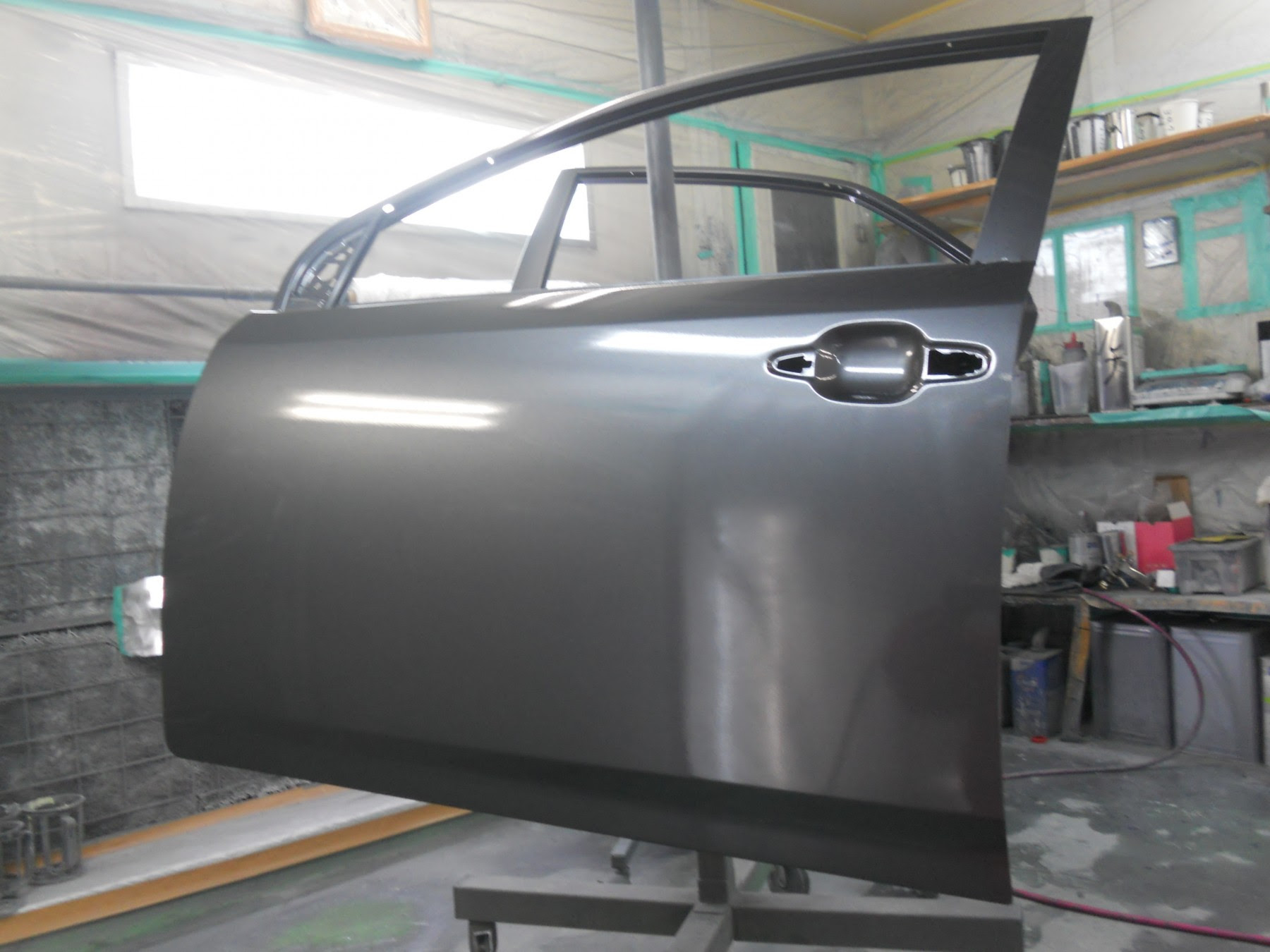 車のドア交換 板金修理と交換どっちが良いのかプロからの助言