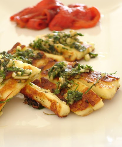 Pine nut-crusted cheese with roasted pepper