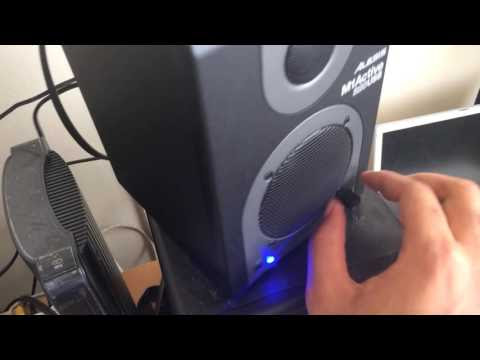 Video Alesis Powered Monitors