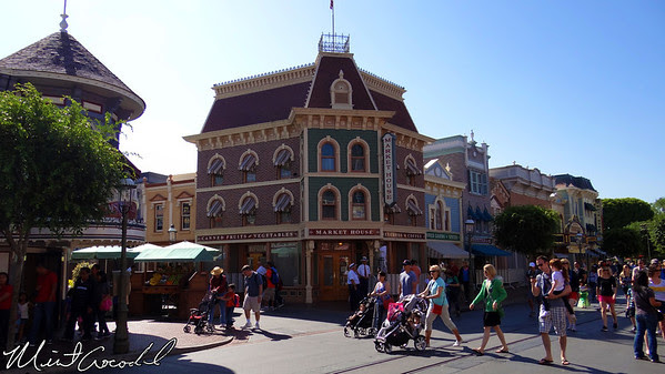 Disneyland, Main Street U.S.A., Market House, Disneyana