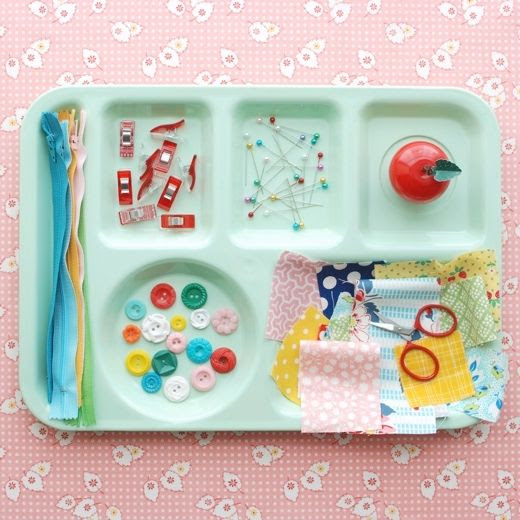  Retro Mama | vintage sewing tray with scrappy sewing supplies