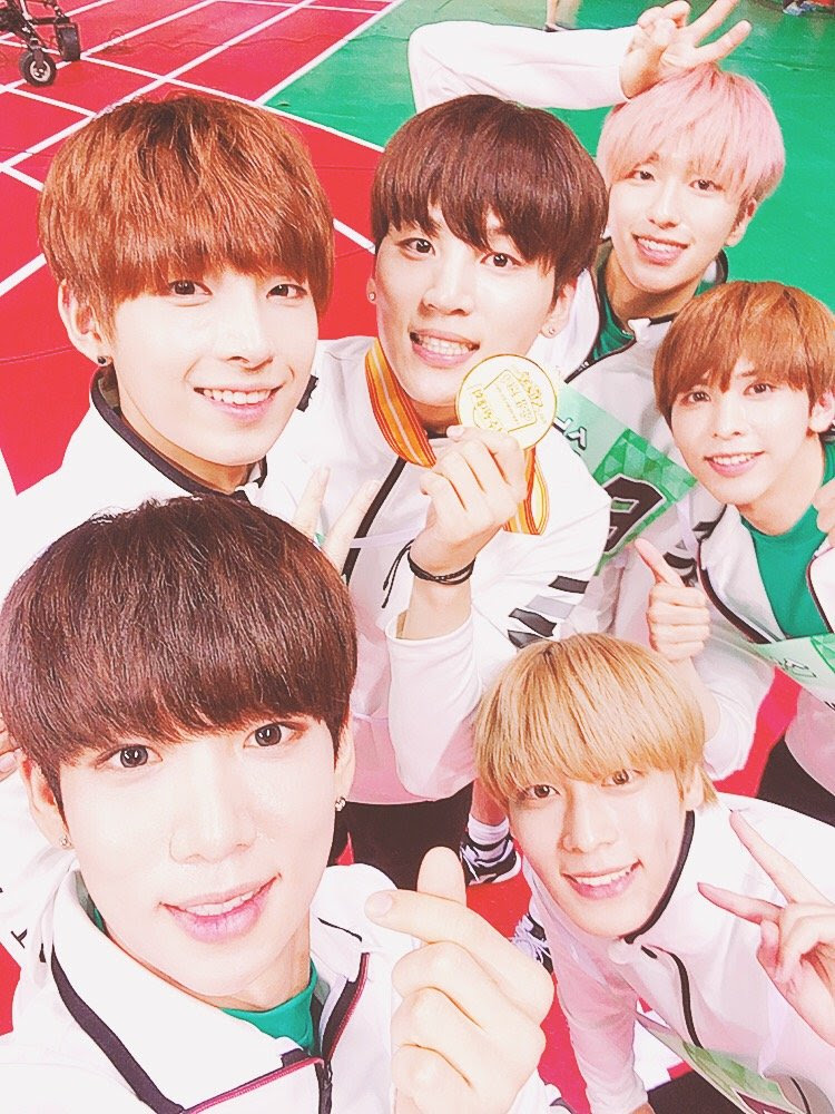 Smart World: 아육대 방탄소년단 양궁 본방사수 비투비 풋살 지민 ...