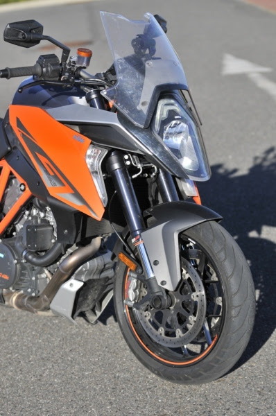 Test KTM 1290 Super Duke GT 2016: cesťák s raketovým ...