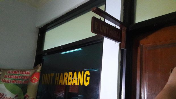Tiba di Polres Jaktim, Dora Naik ke Lantai 5 untuk Jalani Pemeriksaan