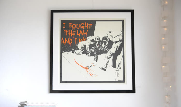 Banksy バンクシー I Fought The Law ついに我が家にbanksy バンクシー が届きました