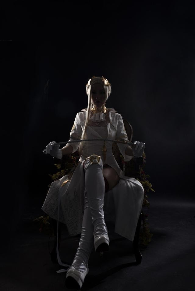 腿玩年抖s女王 尼尔 机械纪元 司令官的cosplay欣赏 尼尔 司令官 机械 新浪新闻