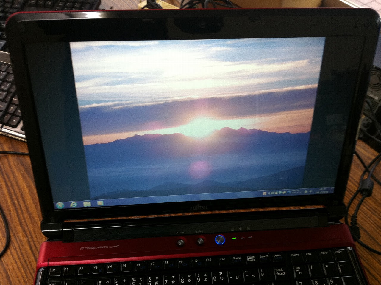富士通 Lifebook Ah56 D デスクトップの壁紙まで表示されて操作不能 金沢市のパソコン修理専門店 Pcr Service
