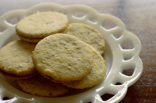 apricot sandwich cookie