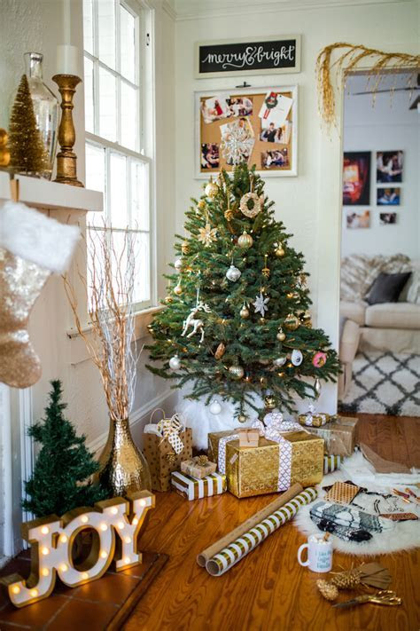 White Elephant Designs Giveaway · Haute Off The Rack