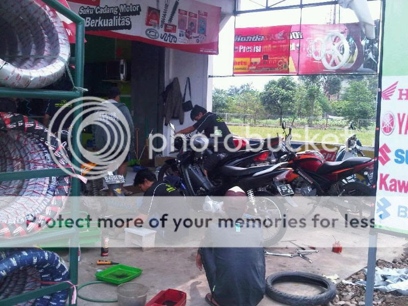 Pusat Spare Part Aksesoris Motor Terlengkap di Bandung Pusat Spare Part Aksesoris Motor Terlengkap di Bandung