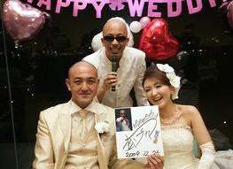 余興芸人 結婚式 披露宴 二次会 余興に芸人がサプライズ出演