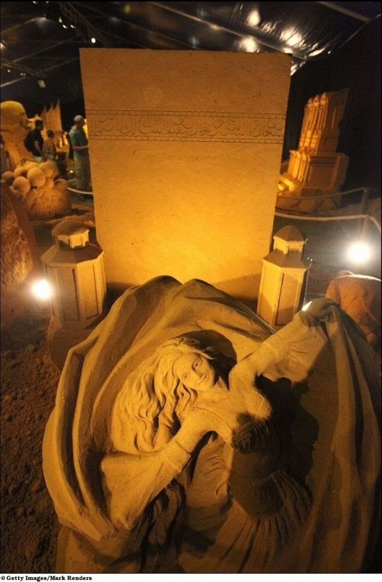 Annual Blankenberge Sand Sculpture Festival 2010 (24 pics)