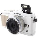 Olympus PEN E-P3 12.3 MP Live MOS Interchangeable Lens Camera with 17mm Lens