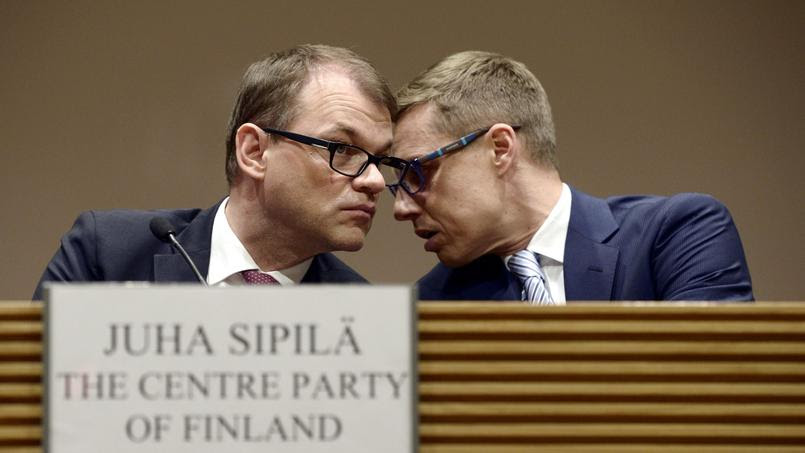 Le premier ministre, Juha Spilä, et son ministre des Finances, Alexander Stubbe.