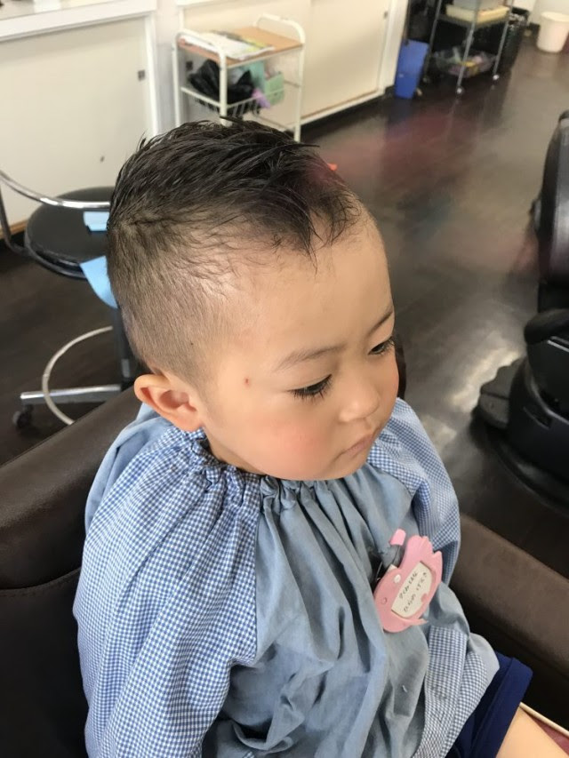 岐阜県 大垣市 岐阜 大垣 キッズカット 子供カット 子どもカット キッズ 子供 子ども キッズヘア 子供ヘア 子供ヘア キッズスタイル 子供スタイル 子どもスタイル 卒園式 卒業式 入園式 入学式 保育園 幼稚園 小学校 小学生 ツーブロック ヘア ヘアスタイル カット
