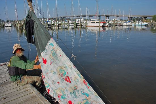 Living On A Canoe | The Shipping News | TownDock.net 