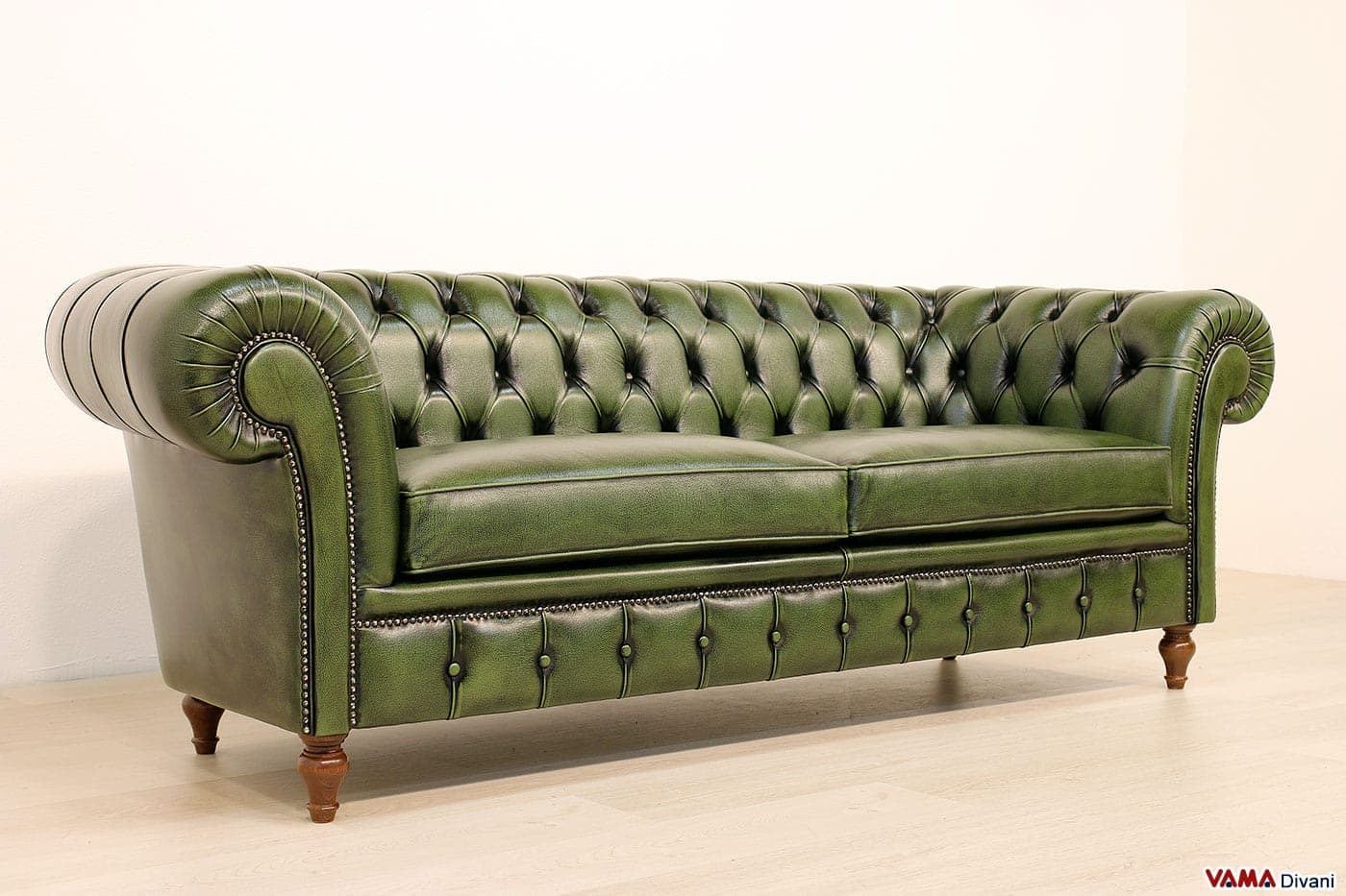 Divano Chesterfield Roma in Vera Pelle Verde Effetto Usato