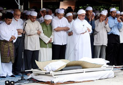 DIDATANGI SUAMI YANG TELAH MATI?  -> My Weblog >>