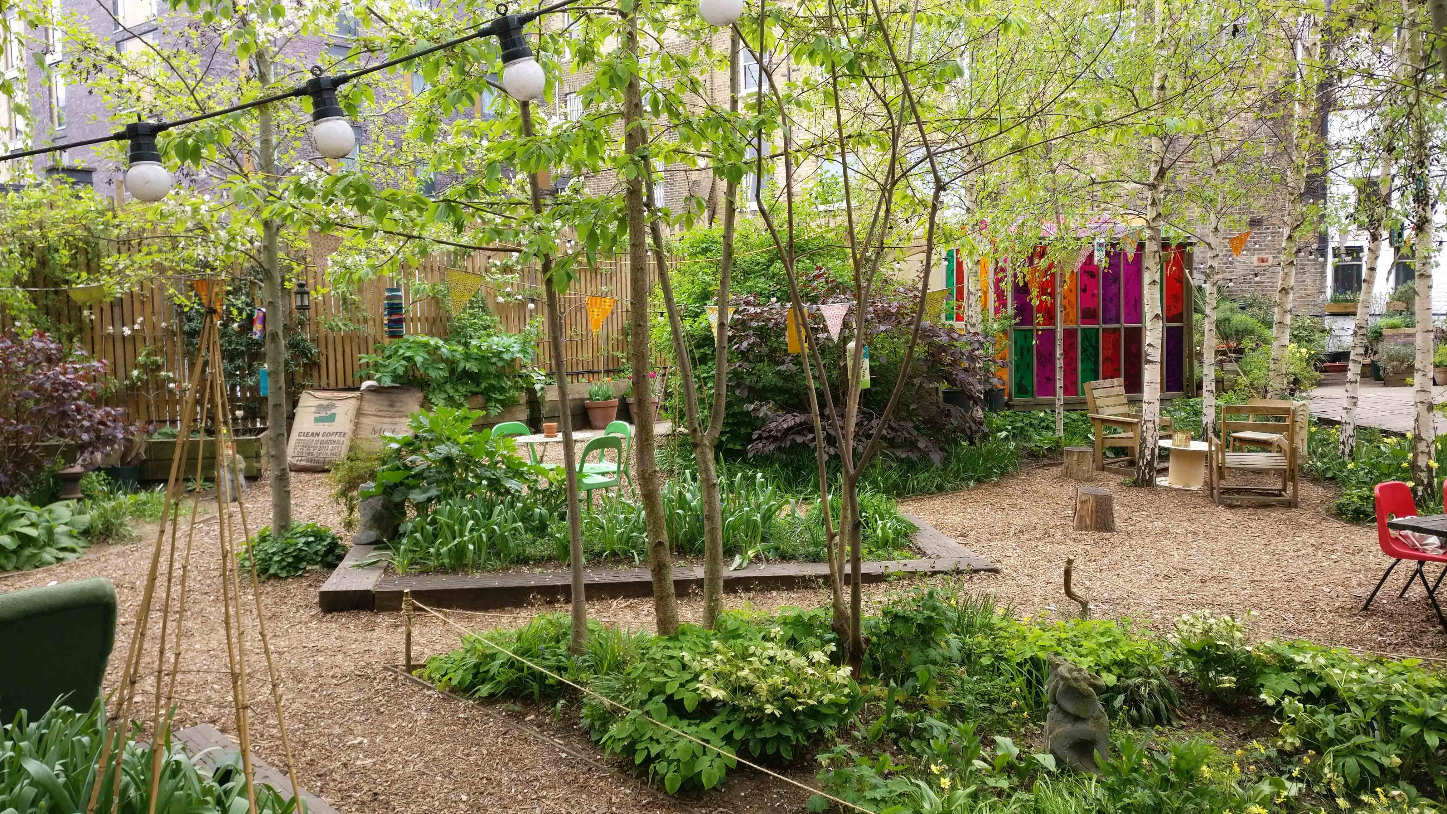 Dalston Curve Garden