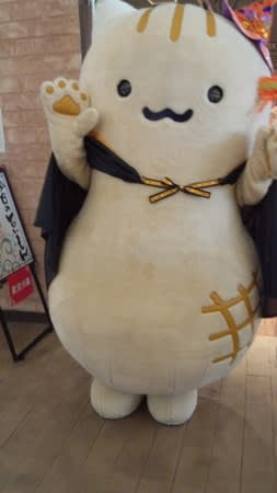 ゆるキャラとか 目が覚めたら二足歩行