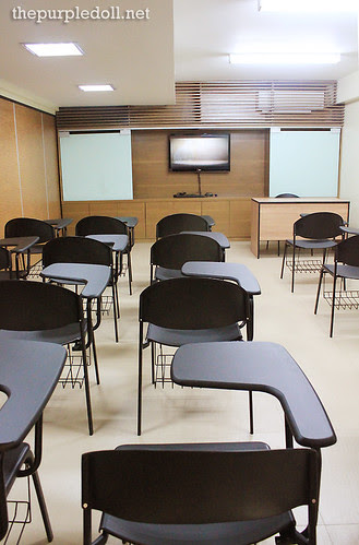 Classroom 02