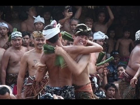 Tradisi Perang Pandan