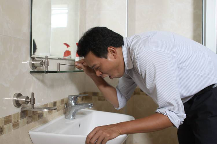 bị sốt lúc nóng lúc lạnh nguyên nhân