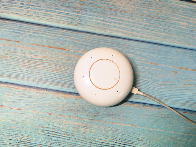 荣耀yoyo智能音箱拆机 带你简单看内部设计 科技资讯 娱乐新闻网