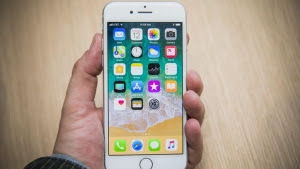 apple-091217-iphone-8-3873