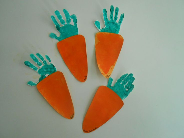 carrot hand print craft idea, dig into reading, toddler