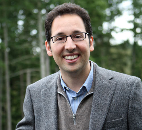  Chris Caposella, marketing director of Microsoft 