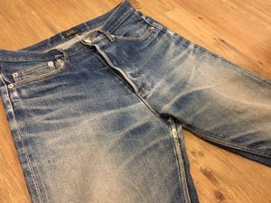 色落ちが綺麗 カッコいい ａｐｃ アーペーセー のデニム とは 京男のほっこりブログ