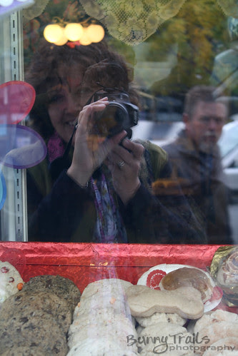 self portrait cookie window