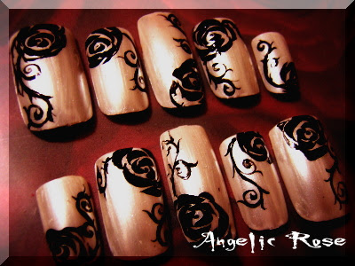 期間限定 薔薇柄フラットアートネイル特集 フラットアートの利点はでこぼこしていないのでお洋服の袖を傷めずお使い頂ける事 またつるんとした表面なので初めてネイルアートチップをお使いになる方でも違和感なく装着して頂けます 今回の特集は