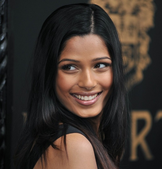 http://www.filmykeeday.com/indian-origin-hollywood-actresses/