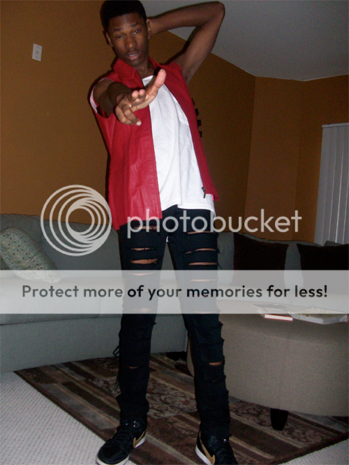  shorts from a pair of A&F jeans. nike high tops. and sunglasses vintage)