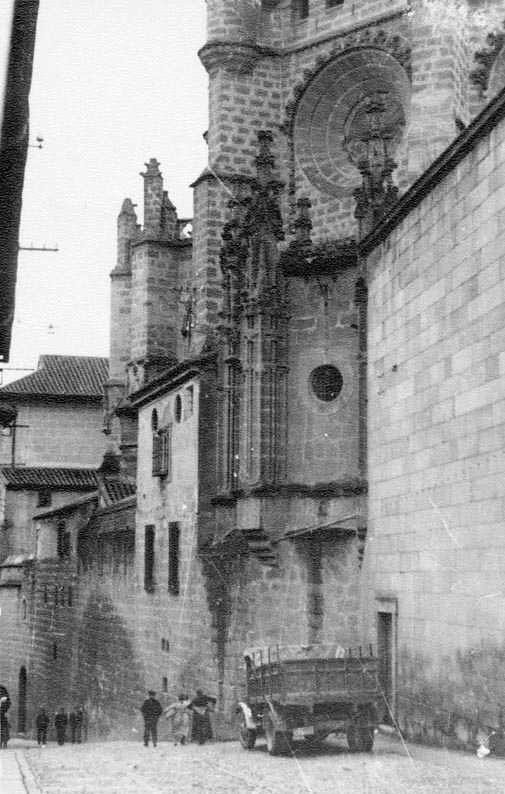 Calle Sixto Ramón Parro en 1935. Fotografía Josep Gaspar i Serra © Arxiu Nacional de Catalunya. Signatura ANC1-23-N-1573