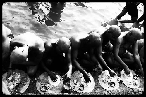 Pitru Paksh Banganga Walkeshwar by firoze shakir photographerno1