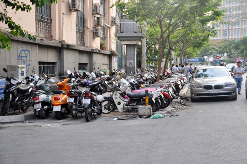 Ảnh: Vỉa hè quận 1 trước và sau tuyên bố của ông Phó Chủ tịch - 17