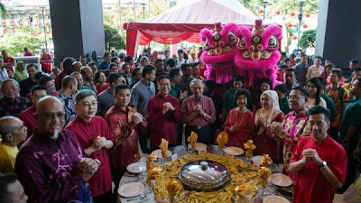 Karangan Sambutan Tahun Baru Cina : Sambutan Tahun Baru Cina Blog Melayu Syl D