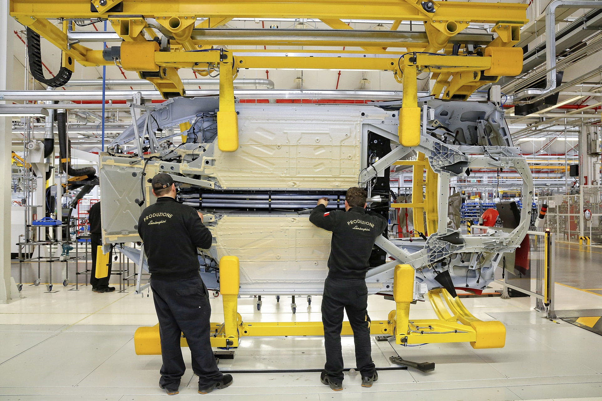 How Lamborghini Builds The Huracan