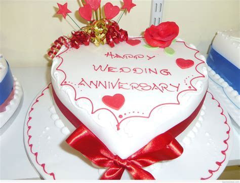 Happy Anniversary Cake To Make Anniversary Special