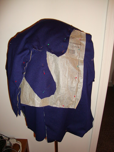 Vogue 8534 in progress, in navy
