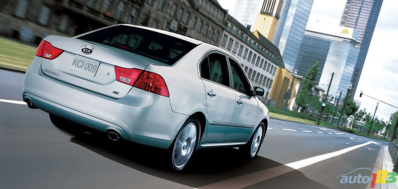 Kia Magentis 2004. 2004 Kia Magentis Photos | Auto123