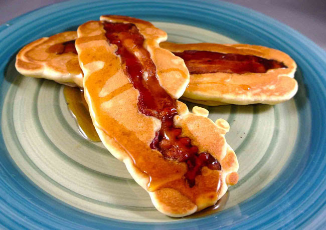 cool-food-hacks-bacon-pancake